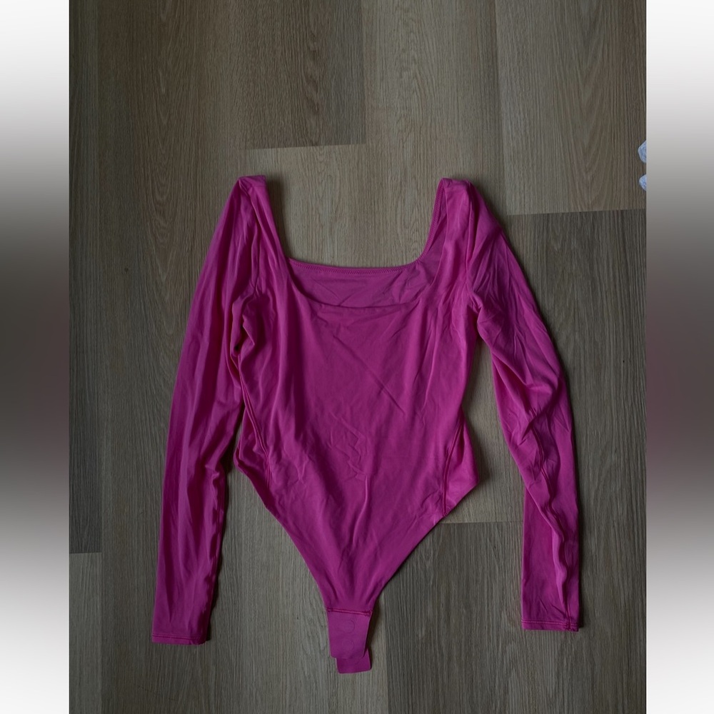 lululemon bodysuit size 4